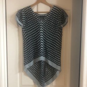 BCBG Maxazria Women’s Sweater Top Size Small